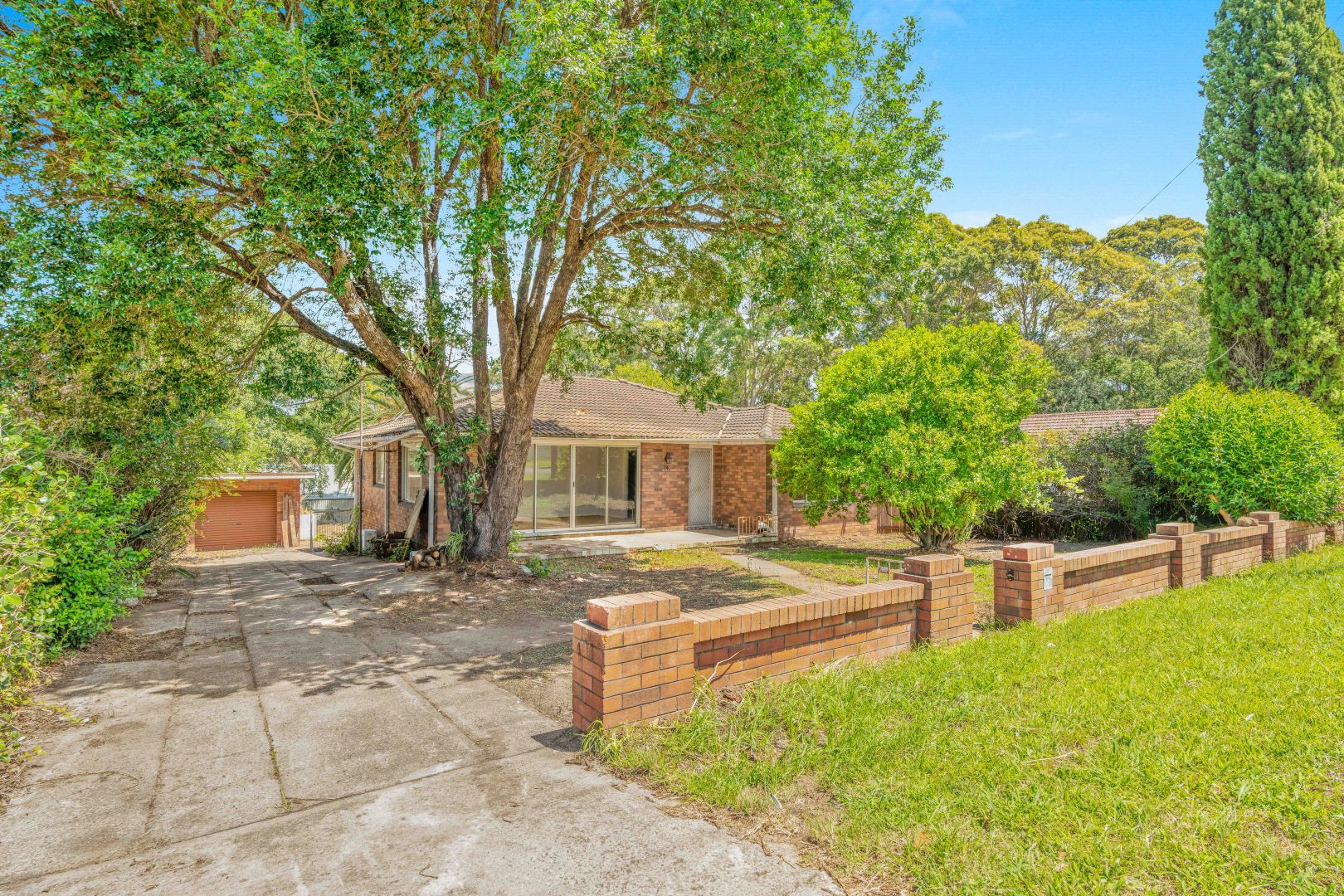 14 Tarawara Street, Bomaderry NSW 2541