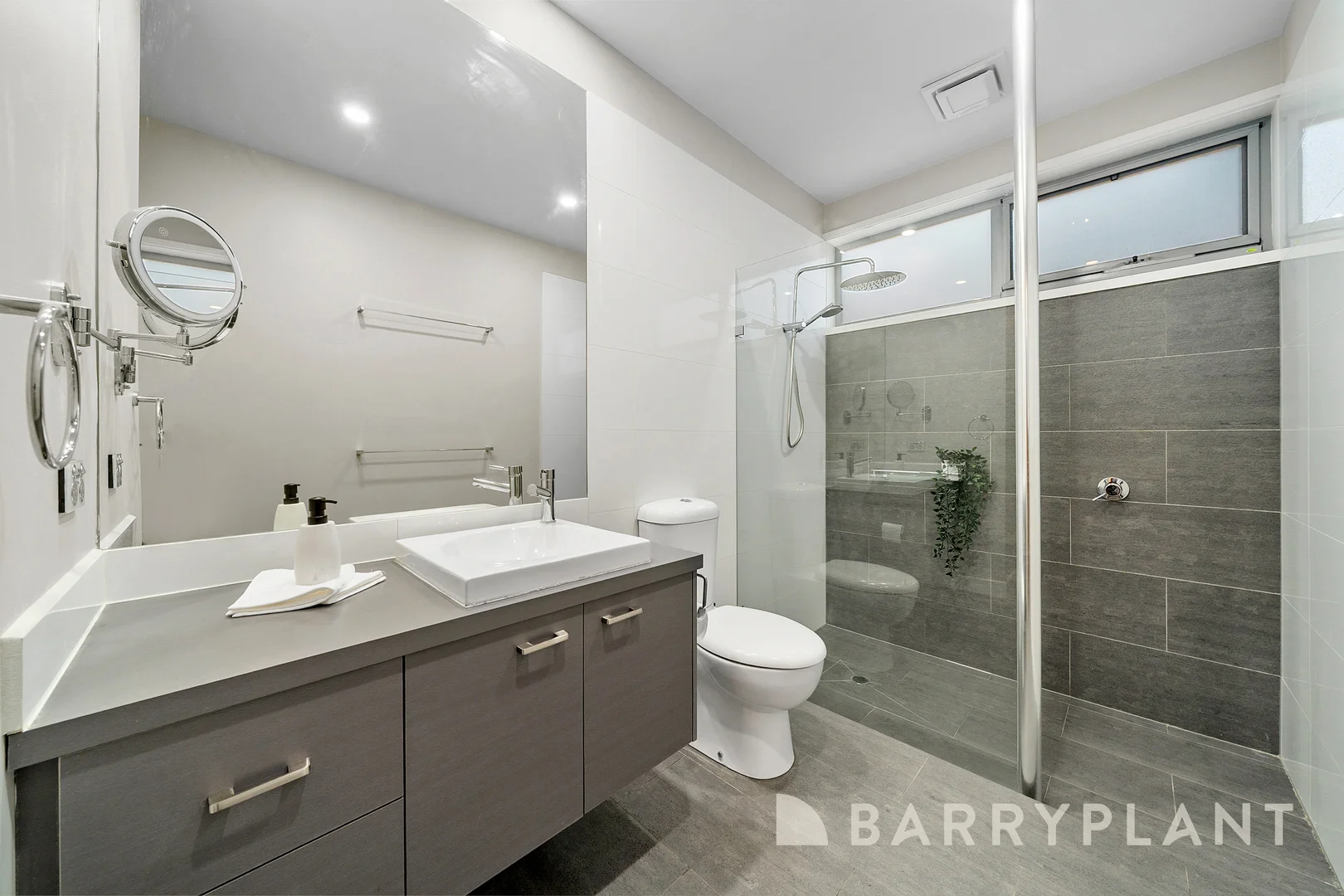 Additional image 16 of 8 Bella Vista Close, Macleod VIC 3085