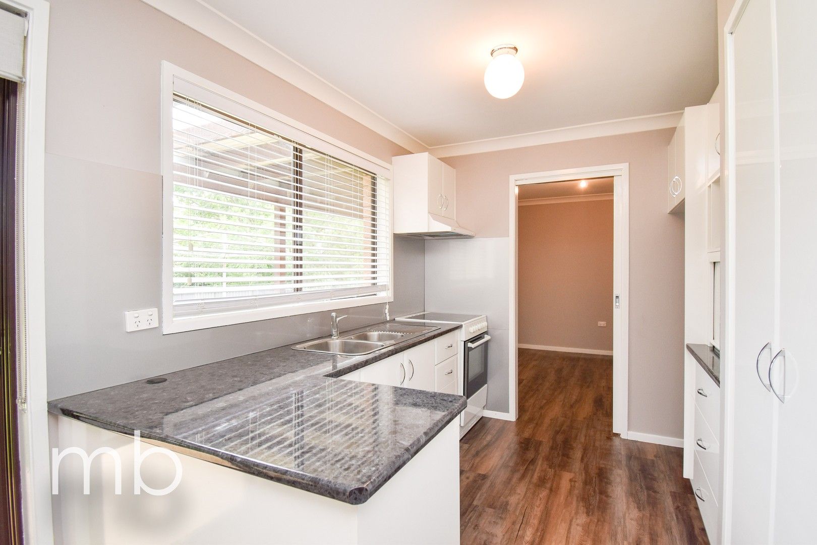 3 bedrooms House in 2 Heritage Close ORANGE NSW, 2800