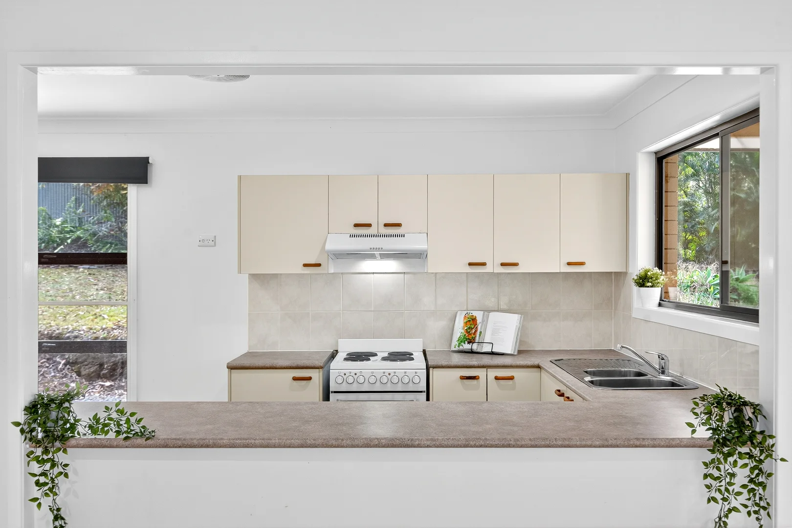 Additional image 5 of 32 Whiteside Road, Whiteside QLD 4503