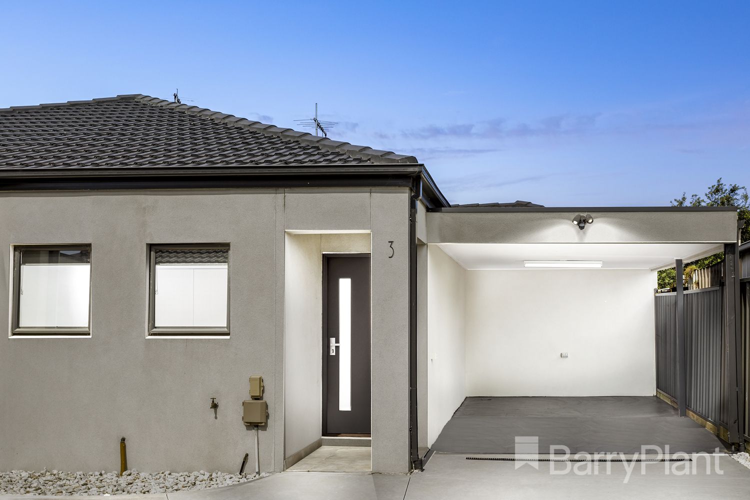 2 bedrooms Apartment / Unit / Flat in 3/74 Esmond Street ARDEER VIC, 3022