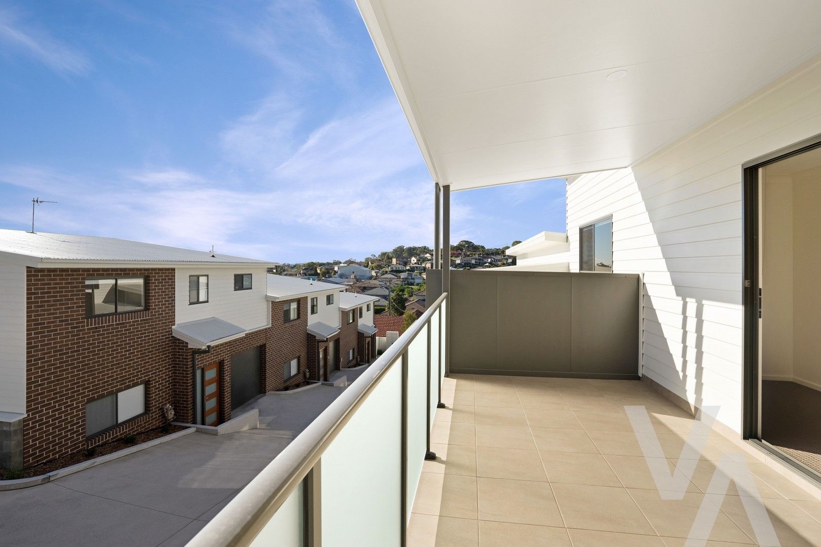 3 bedrooms Townhouse in 8/104-106 Bailey Street ADAMSTOWN NSW, 2289