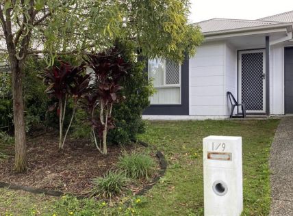 4 bedrooms House in 1/9B Henderson Street REDBANK QLD, 4301