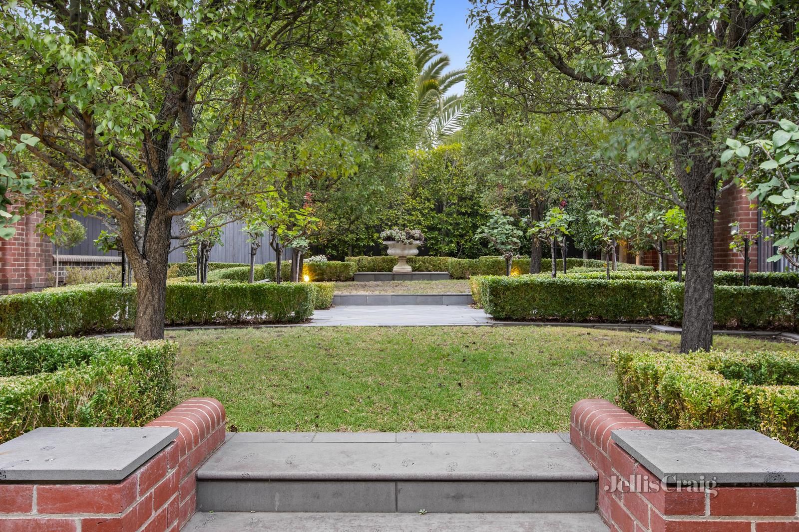 988 Burke Road, Balwyn VIC 3103, Image 2