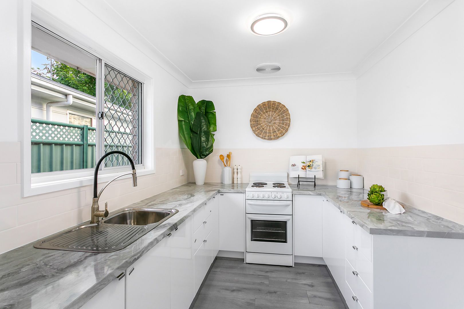 2/251 Burge Road, Woy Woy NSW 2256, Image 2