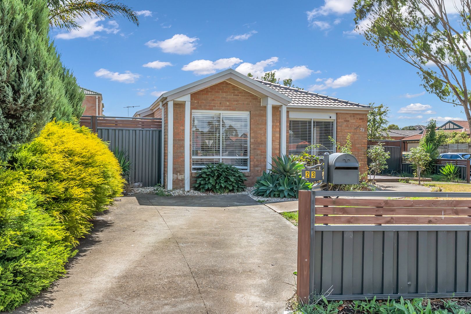 23 Lincolne Crescent, Roxburgh Park VIC 3064, Image 2