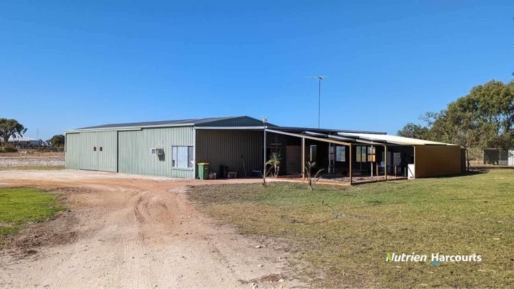 719 Gingin Brook Road, Muckenburra WA 6503, Image 2