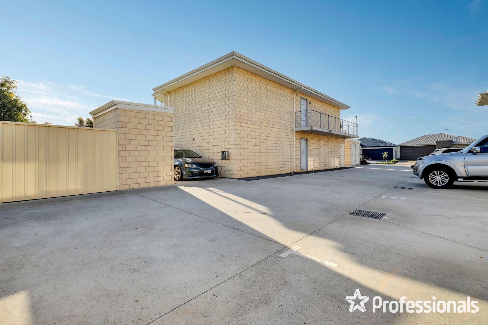 4A/4 Adnata Road, Beeliar WA 6164, Image 2