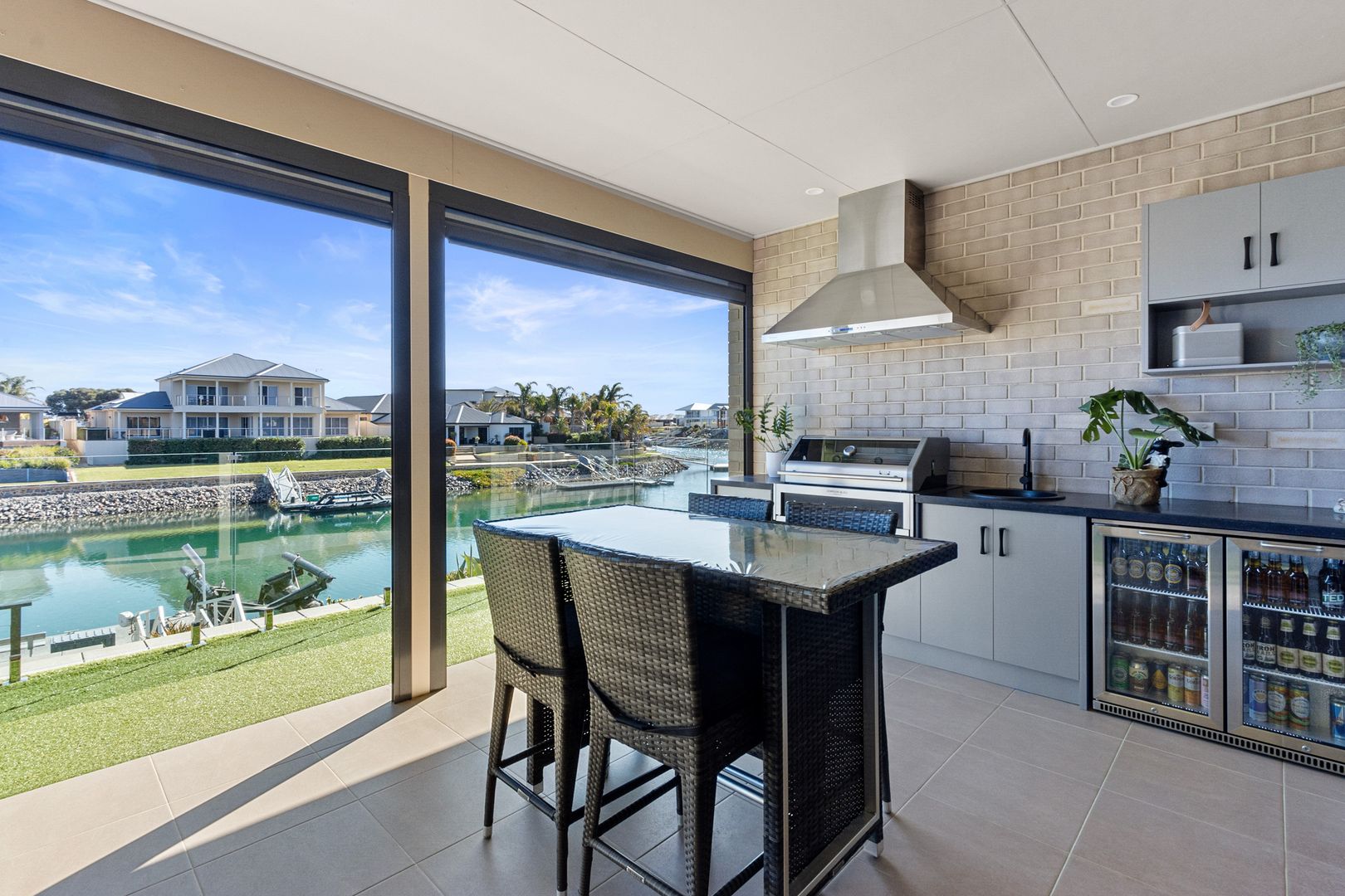 111 Stately Way, Wallaroo SA 5556, Image 2