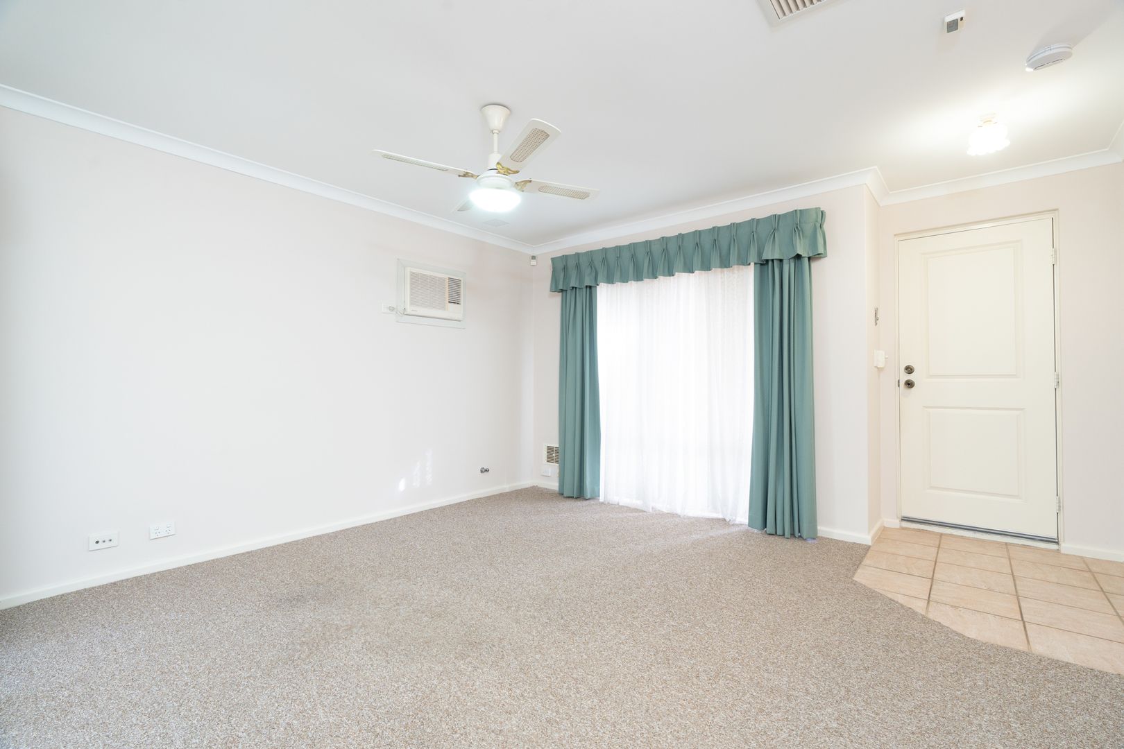 15/7 Shearwater Terrace, Ballajura WA 6066, Image 1