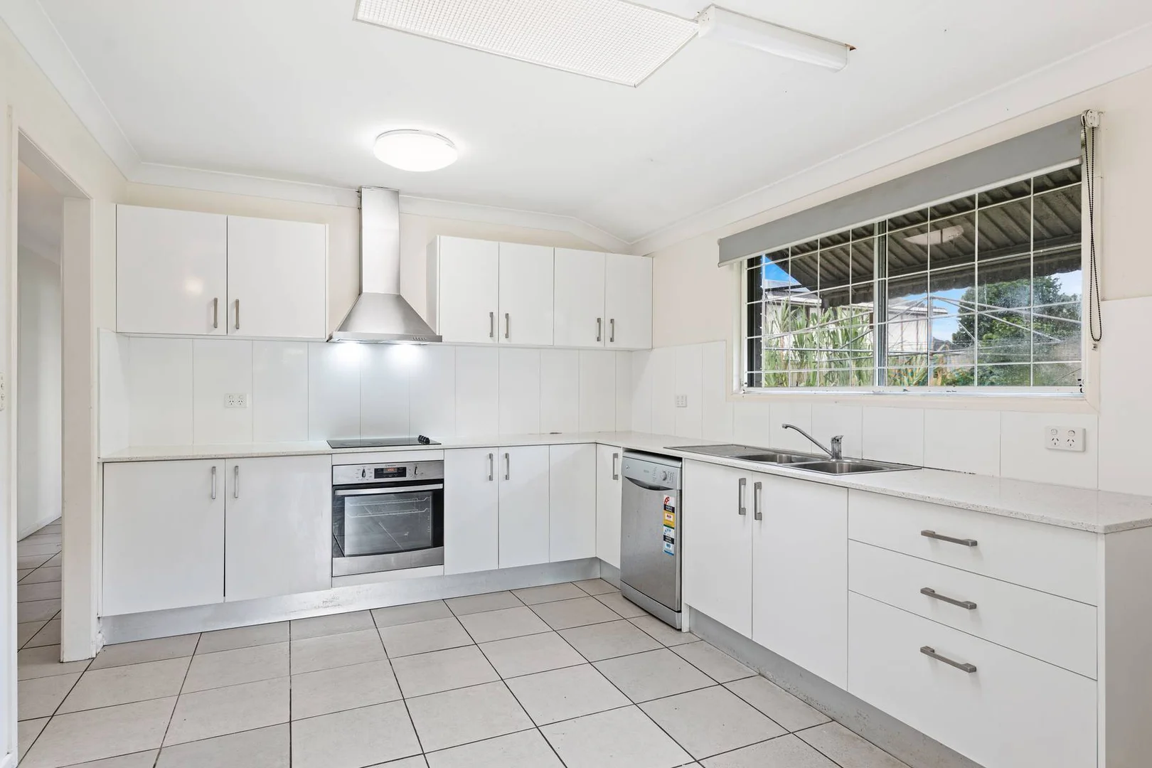 Additional image 5 of 414 Mains Road, Macgregor QLD 4109