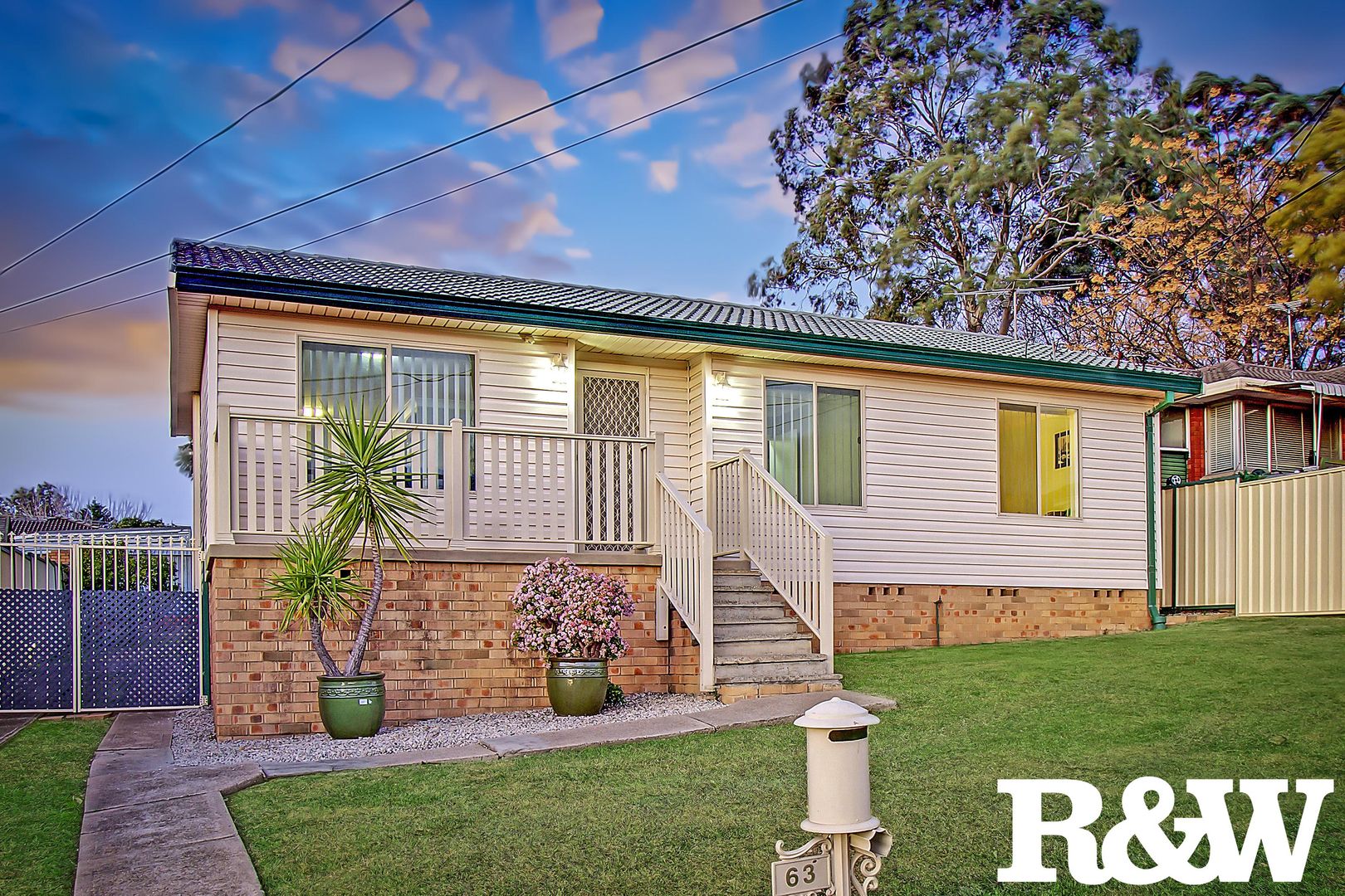 63 Beaconsfield Road, Rooty Hill NSW 2766