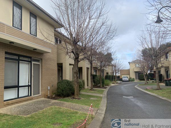 4 Leaf Court, Clayton South VIC 3169, Image 1