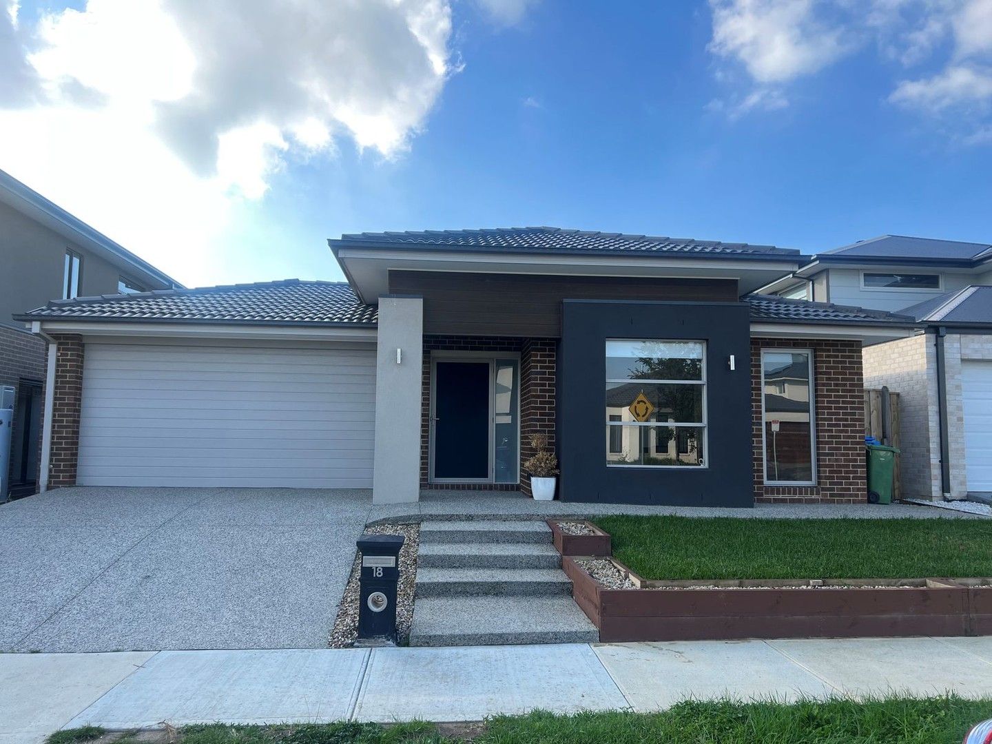 4 bedrooms House in 18 Azzam Street CLYDE NORTH VIC, 3978