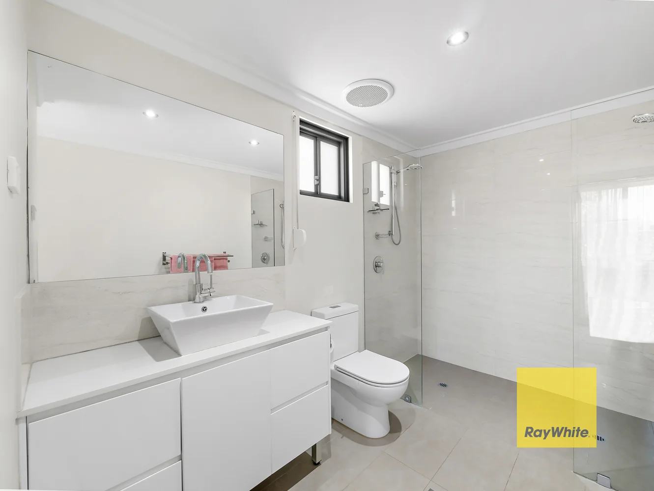 Additional image 16 of 15 Helena Crescent, Thornlie WA 6108