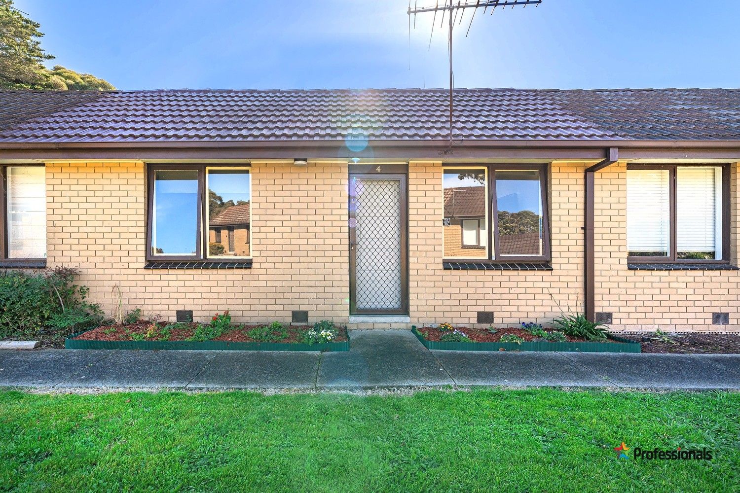 4/9-11 Chris Court, Oak Park VIC 3046, Image 0