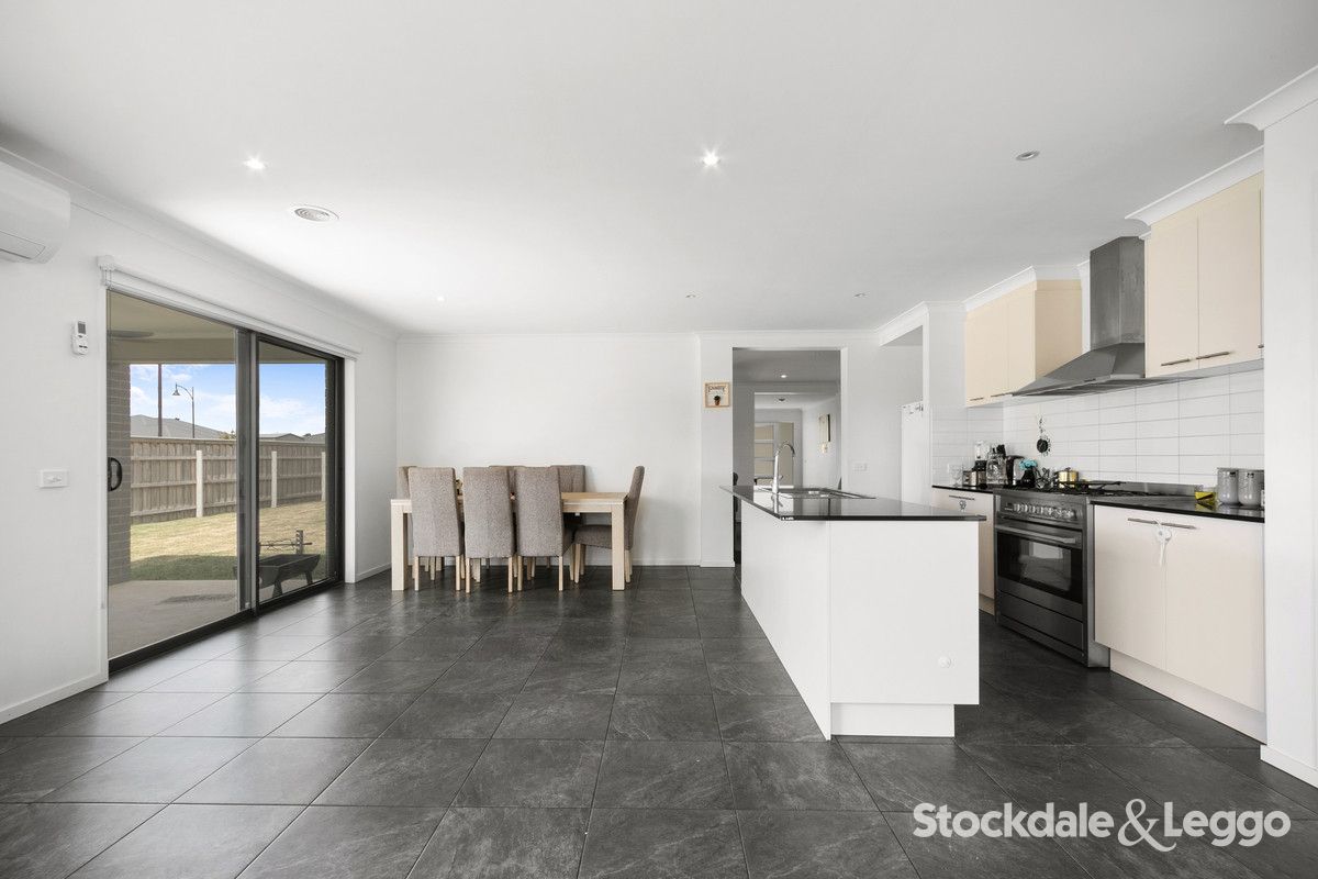 29 Cambridge Way, Traralgon VIC 3844, Image 2