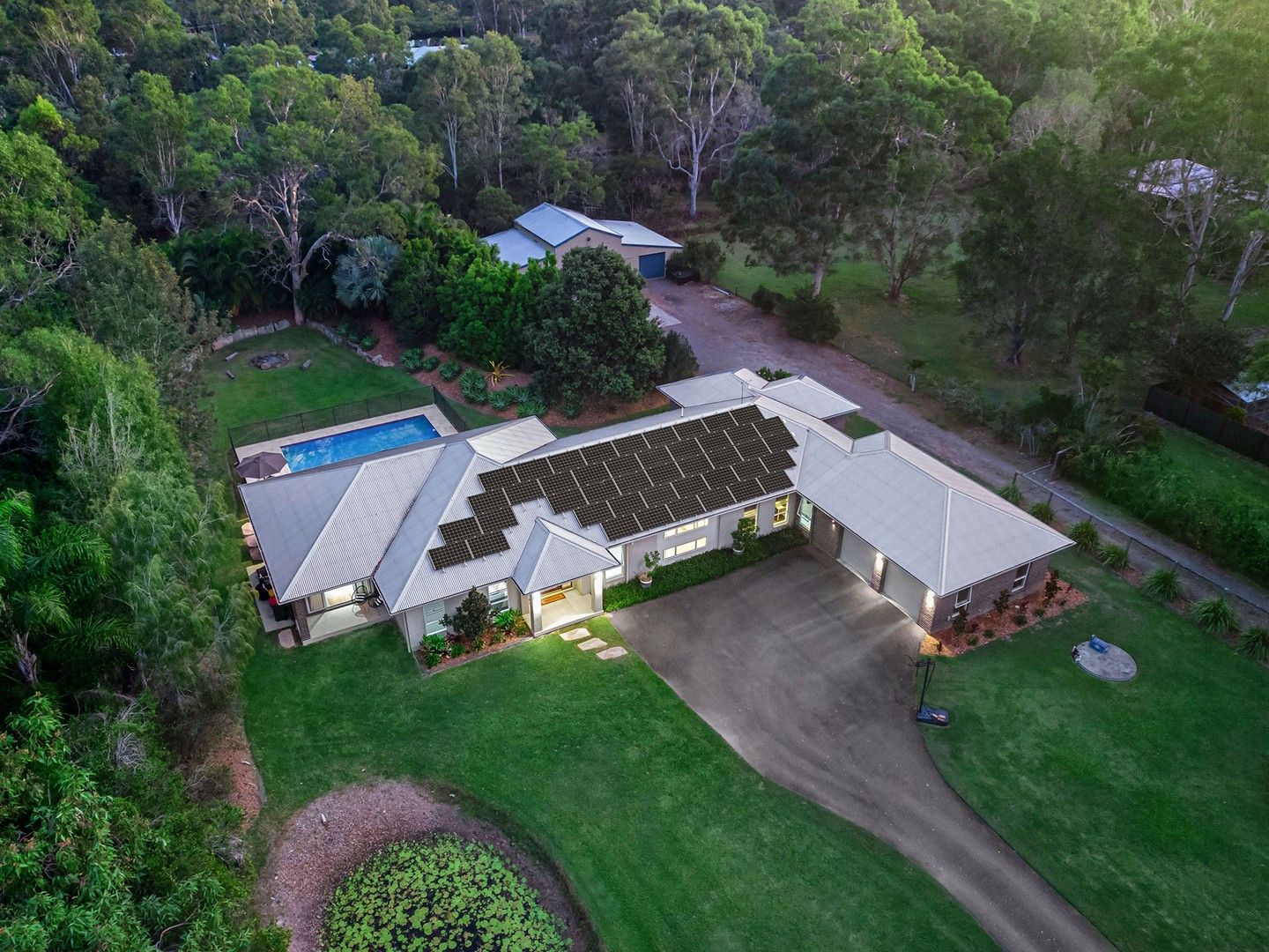 987 New Cleveland Road, Gumdale QLD 4154, Image 1