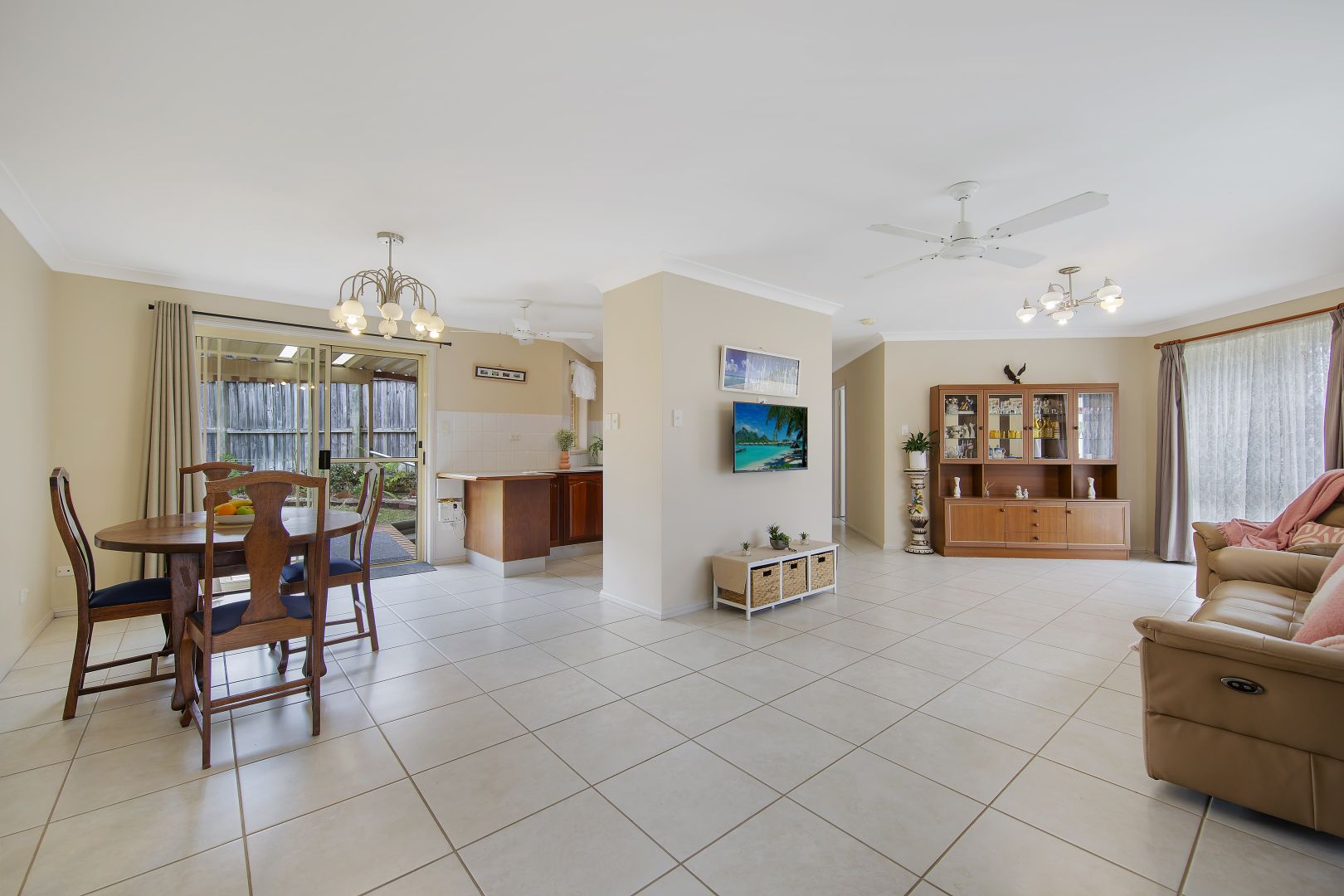 12 Charlotte Close, Bateau Bay NSW 2261, Image 2