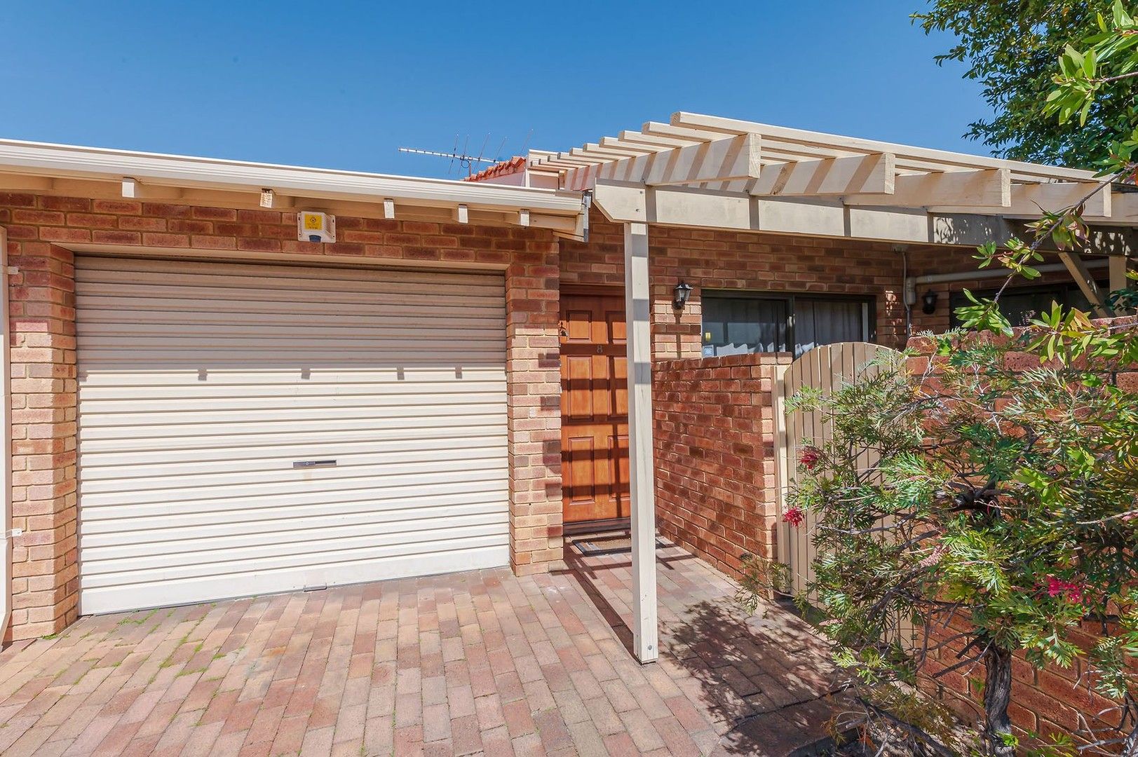 2 bedrooms Villa in 8/11 Canning Avenue MOUNT PLEASANT WA, 6153
