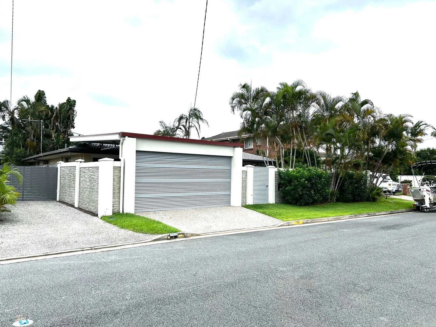 59 Kalimna Drive, Broadbeach Waters QLD 4218