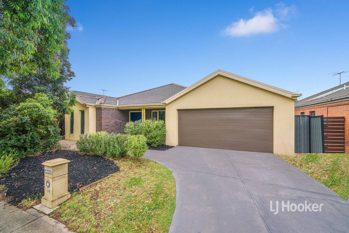 4 bedrooms House in 19 Juniper Avenue POINT COOK VIC, 3030