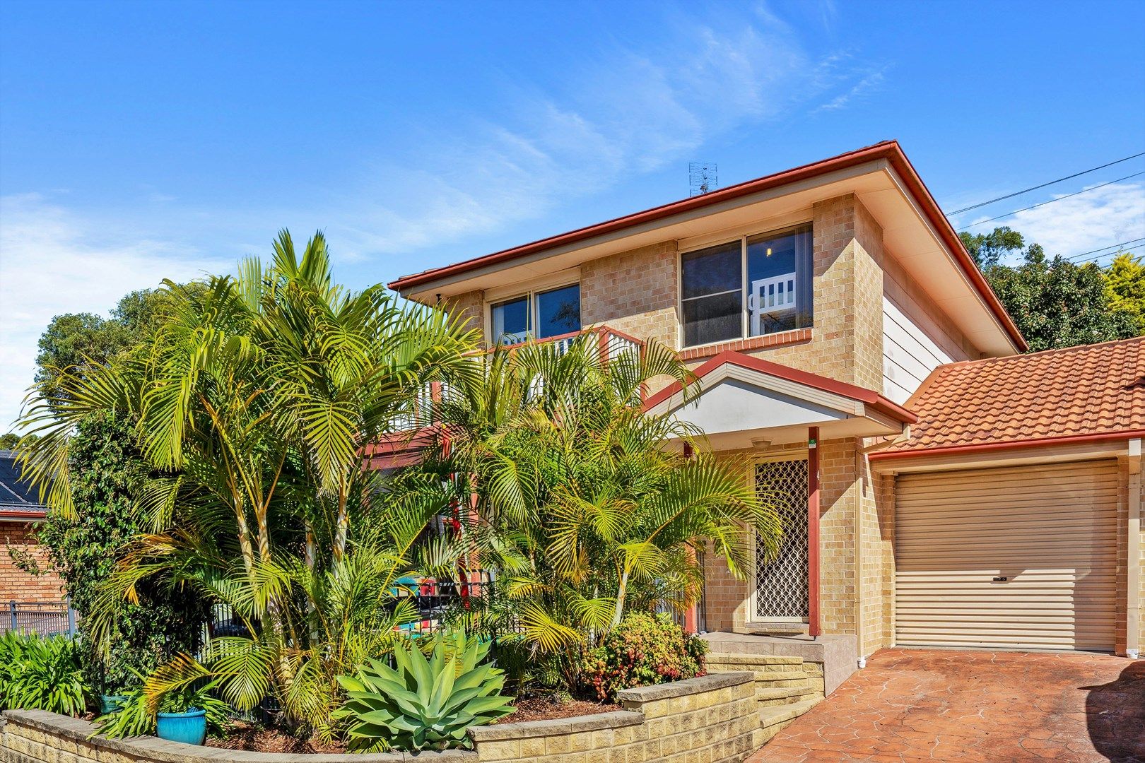 4 Madison Place, Berkeley Vale NSW 2261, Image 0