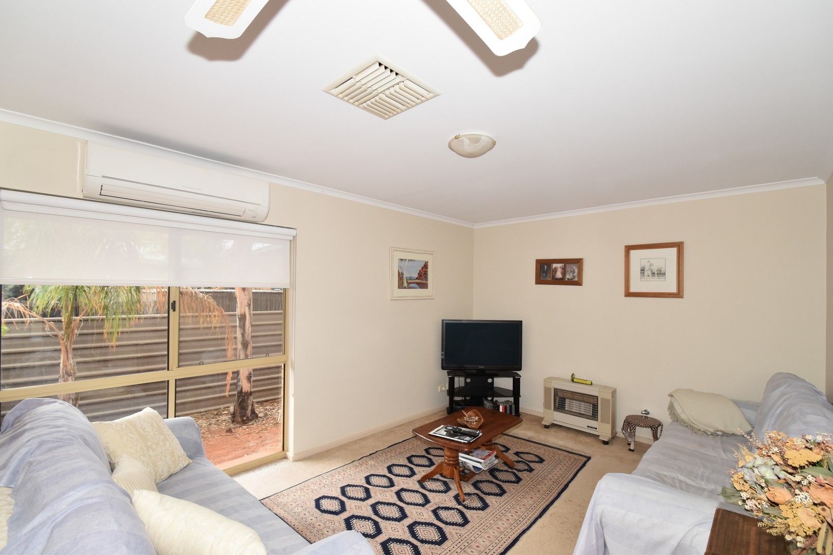 1/5 Caterpillar Court Desert Springs NT 0870 Duplex For Rent $620