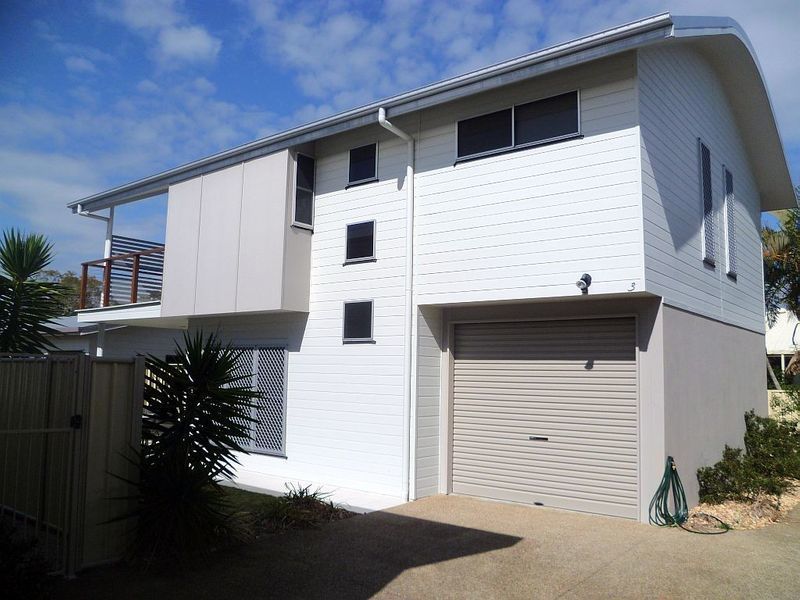 Unit 3/11 Oak St, Woodgate QLD 4660, Image 0