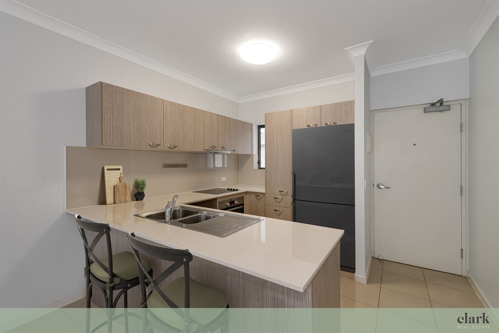 9/8 Railway Parade, Clayfield QLD 4011, Image 2