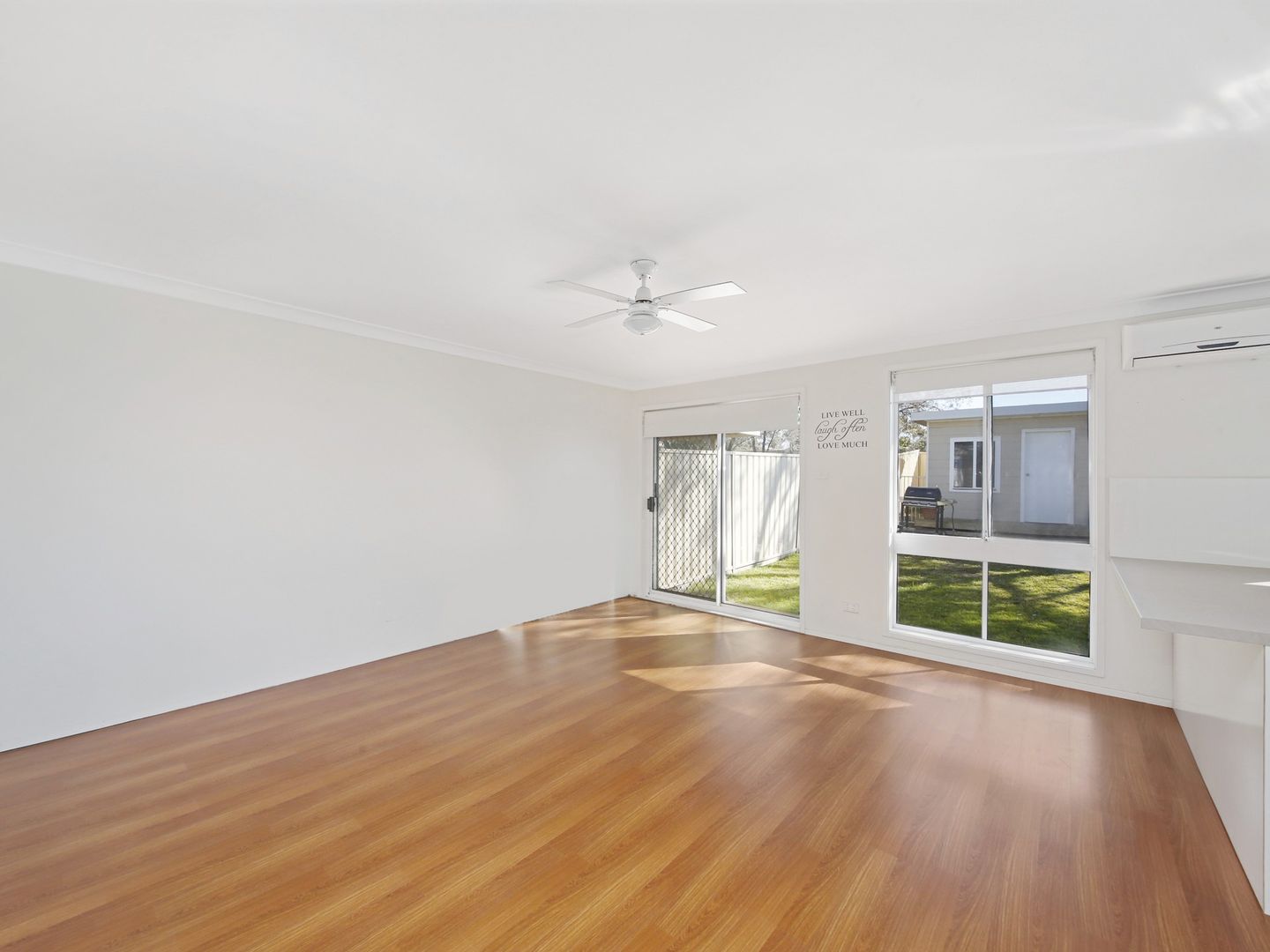 32 Holman Place, St Helens Park NSW 2560, Image 2