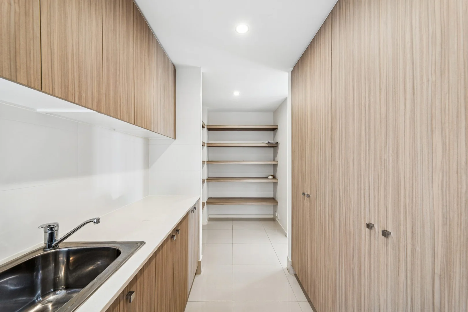 Additional image 19 of 1069 Edgecliff Drive, Hope Island QLD 4212