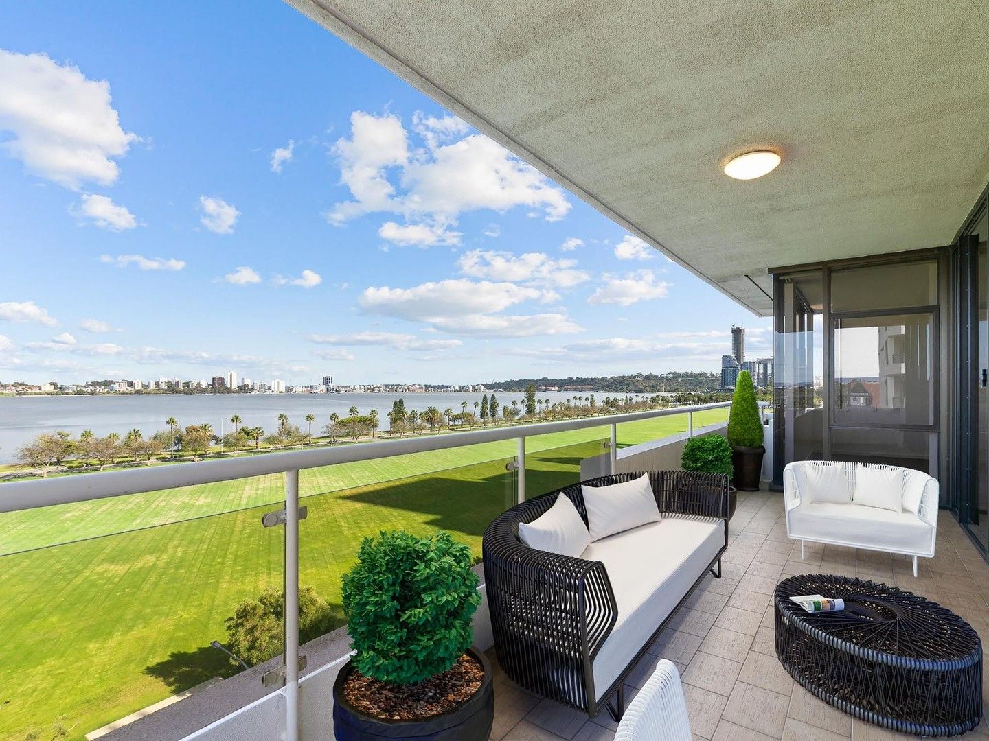 3 bedrooms Apartment / Unit / Flat in 7B/70 Terrace Rd EAST PERTH WA, 6004
