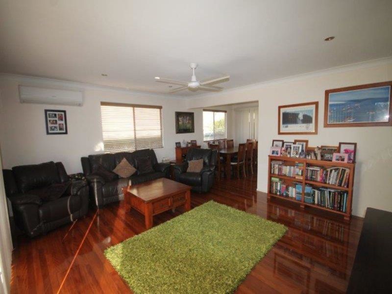 9 Barbara Street, Manly West QLD 4179 House For Rent 730 Domain