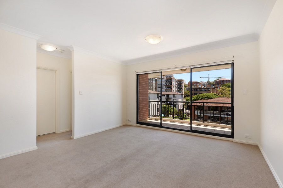 2 bedrooms Apartment / Unit / Flat in 17/253-255 Carrington Road COOGEE NSW, 2034