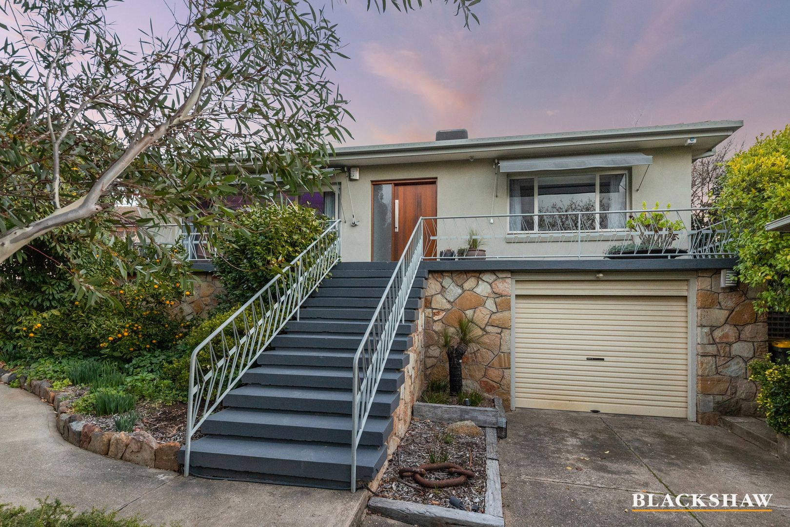 13 Weld Street, Yarralumla ACT 2600, Image 2