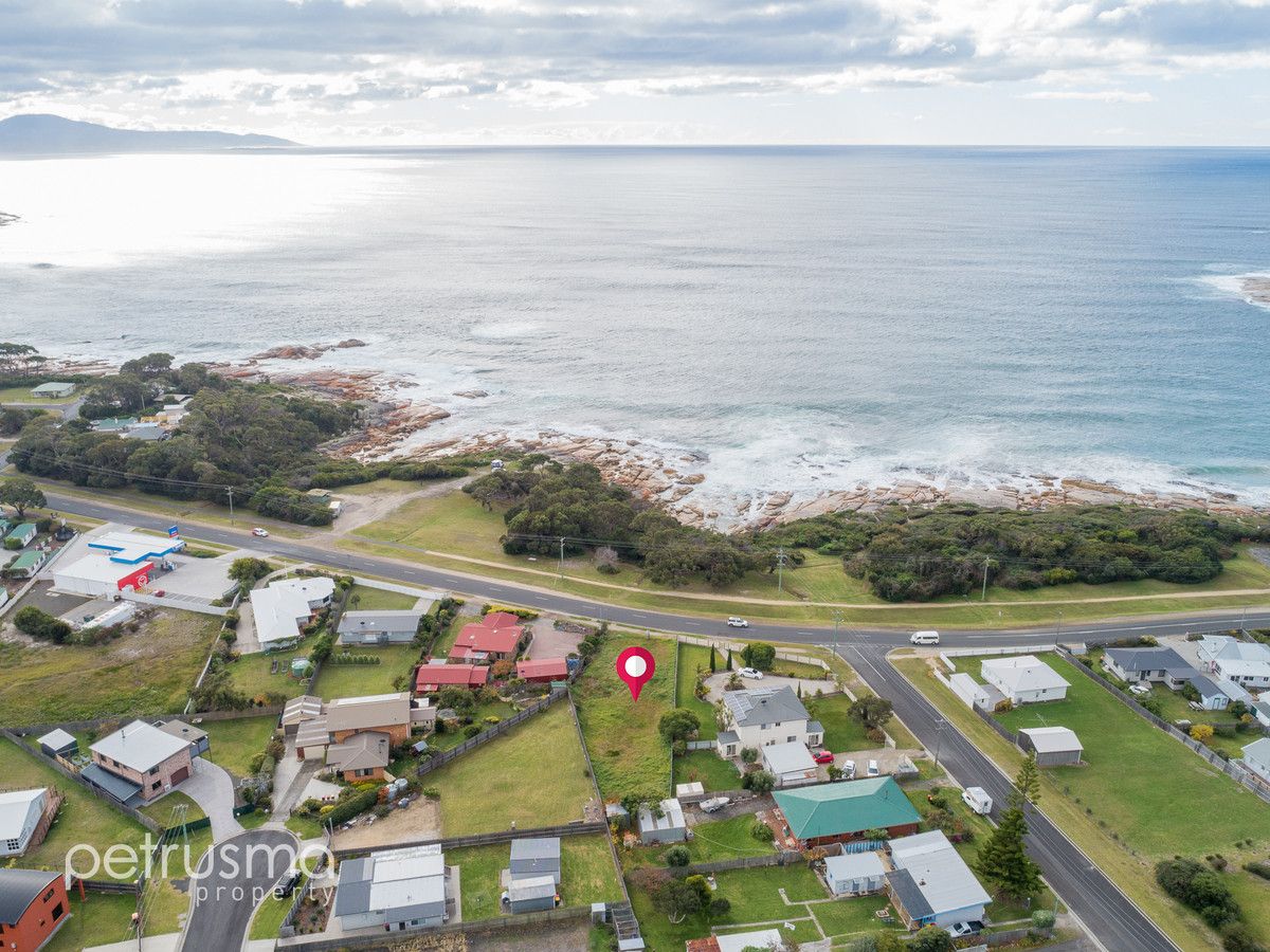 18 Tasman Highway, Bicheno TAS 7215, Image 0