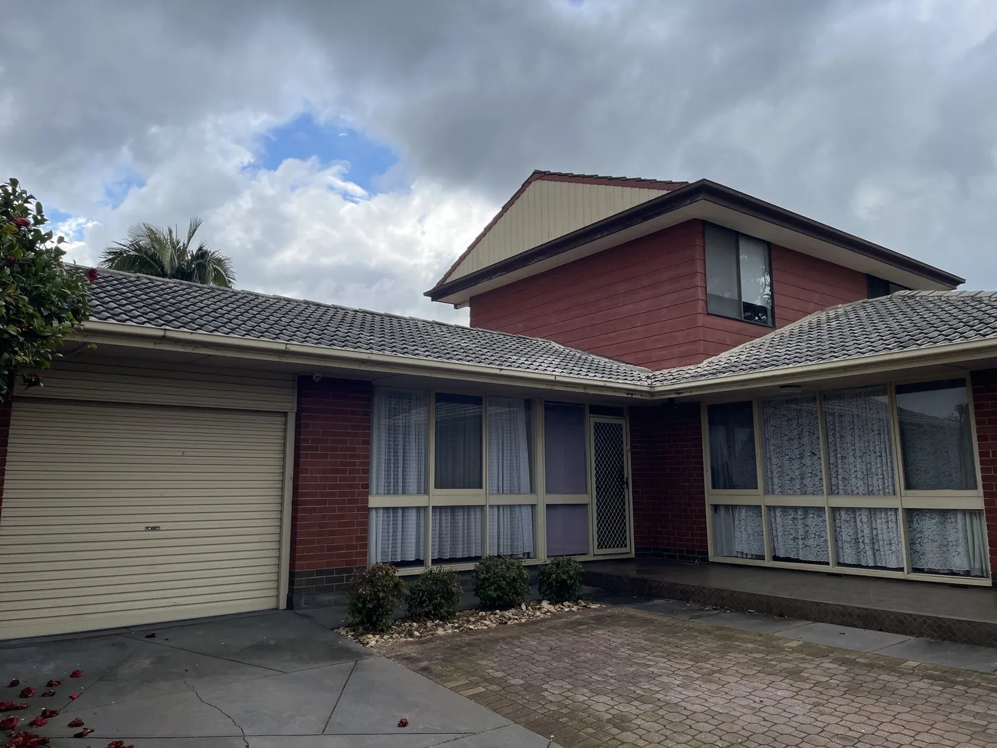TWO STORY FAMILY HOME - GREAT LOCATION