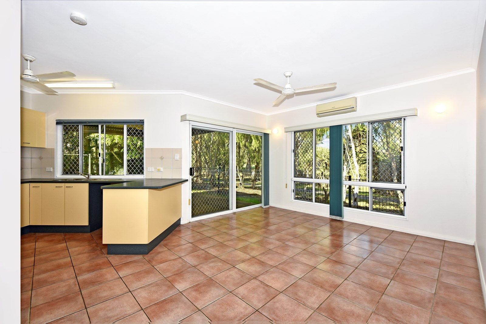 13 Hayes Court, Durack NT 0830, Image 2