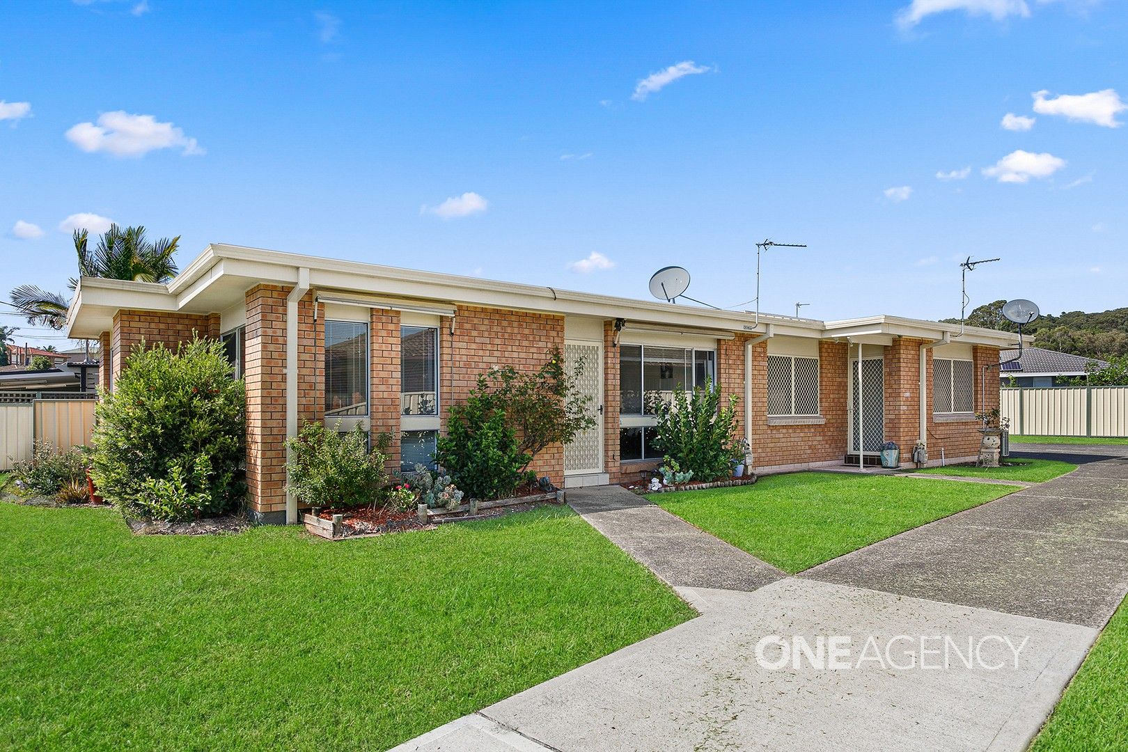 1/6 Lachlan Avenue, Barrack Heights NSW 2528, Image 0