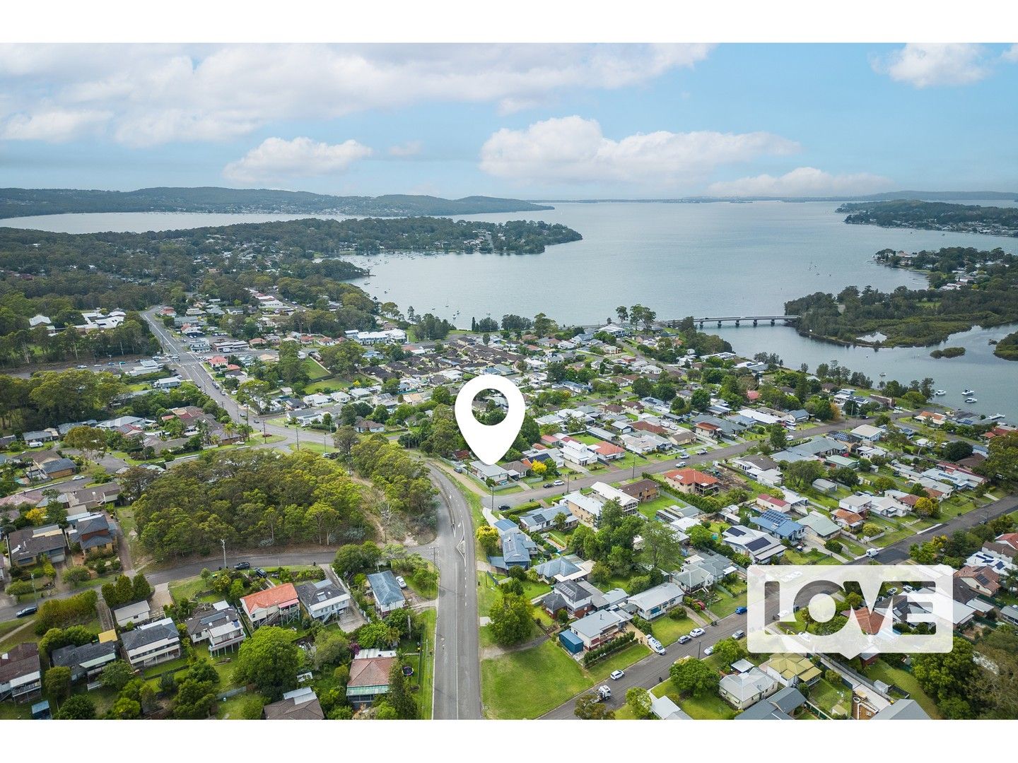 16 Macquarie Road, Fennell Bay NSW 2283, Image 0