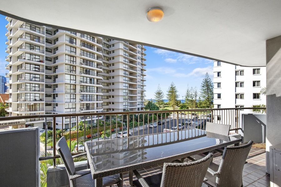 402/8 Albert Avenue, Broadbeach QLD 4218, Image 1