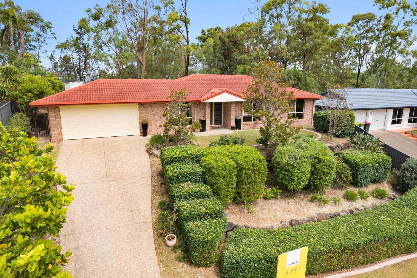 4 bedrooms House in 30 Austral Crescent PACIFIC PINES QLD, 4211