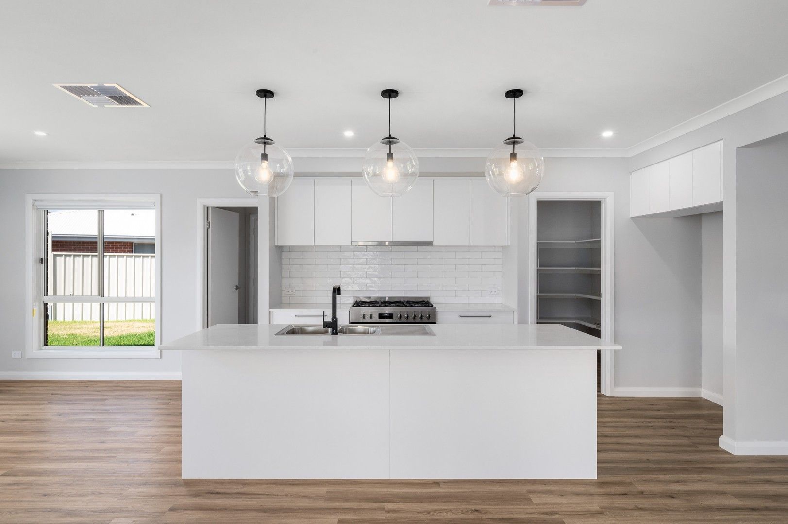 8 House Court, Tangambalanga VIC 3691 House For Rent Domain