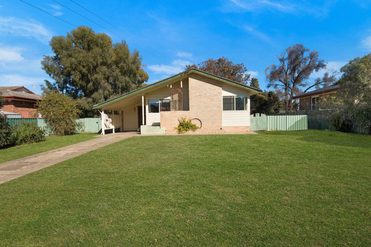 3 bedrooms House in 1 George Street GUNNEDAH NSW, 2380