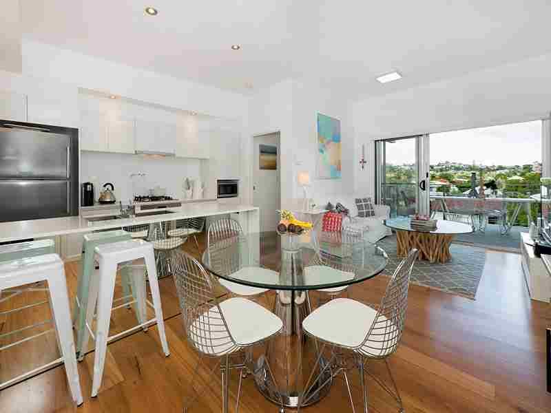 18/2 Barramul St, Bulimba QLD 4171, Image 0