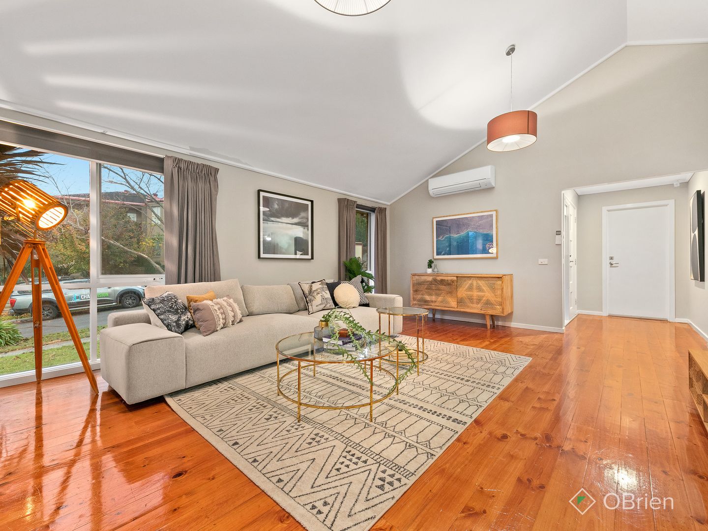 27 Lawrence Drive, Berwick VIC 3806, Image 1