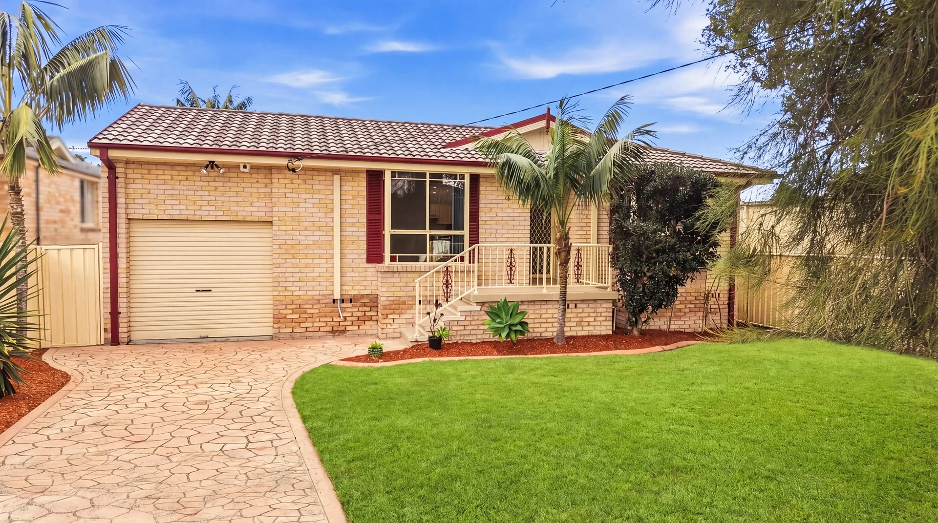 4 Bushlands Avenue, Killarney Vale NSW 2261