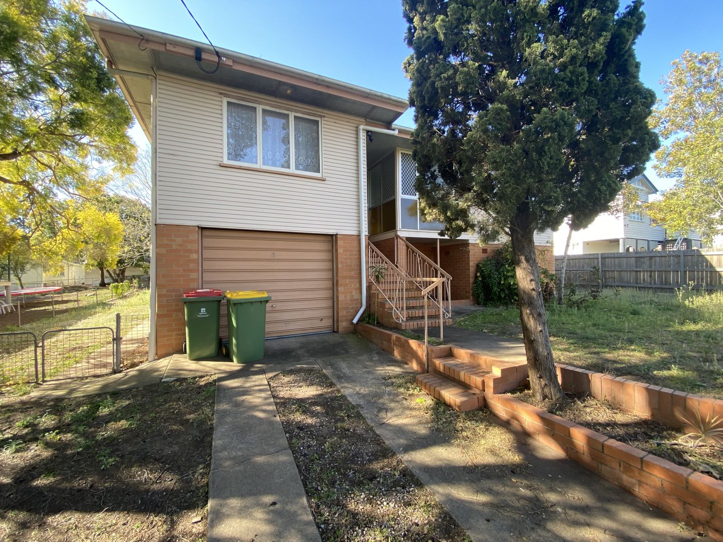 2 Noel Street Dinmore Qld 4303 House For Rent 290 Domain