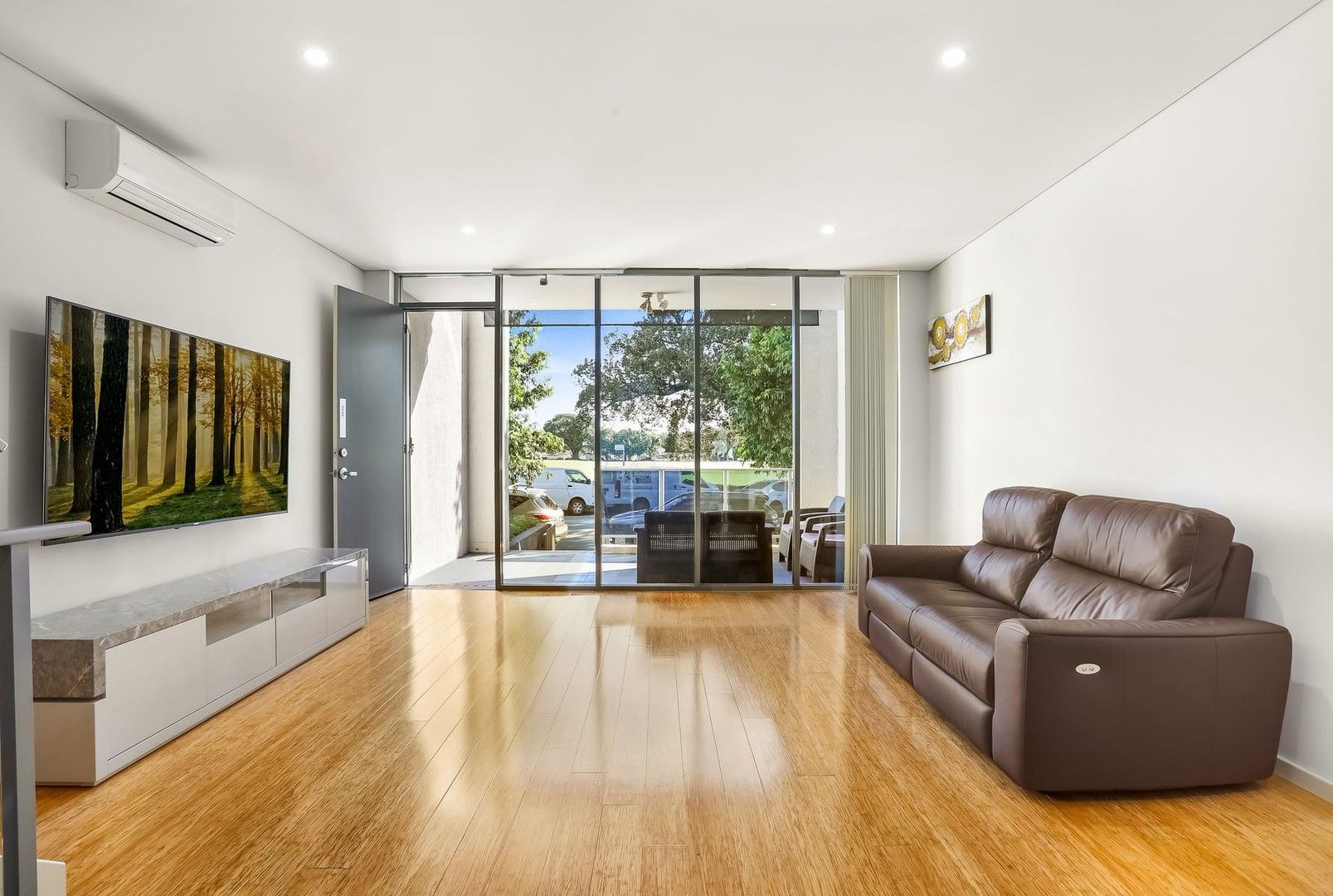 20 Jasmine Street, Botany NSW 2019, Image 2